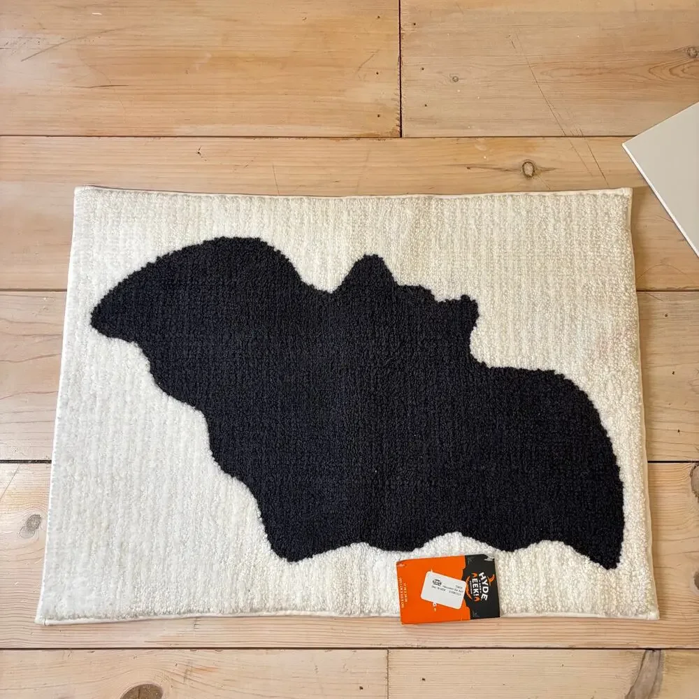 Hyde and Eek NWT Bat Bath Rug 17x24 Black White